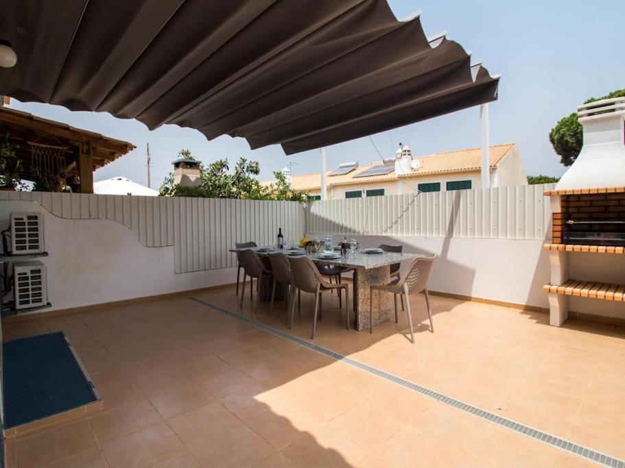 הוילה אלבופיירה Magnolia O House - Pool View & Privat Garden & Garage מראה חיצוני תמונה
